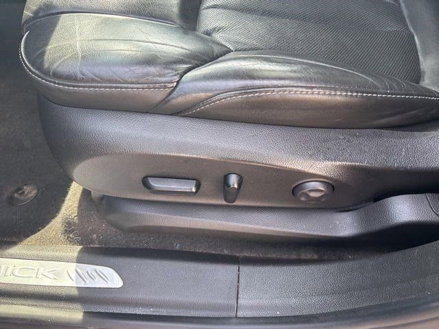 Used 2019 Buick Envision Premium w/ LPO, Active Package AWD/4WD image 12