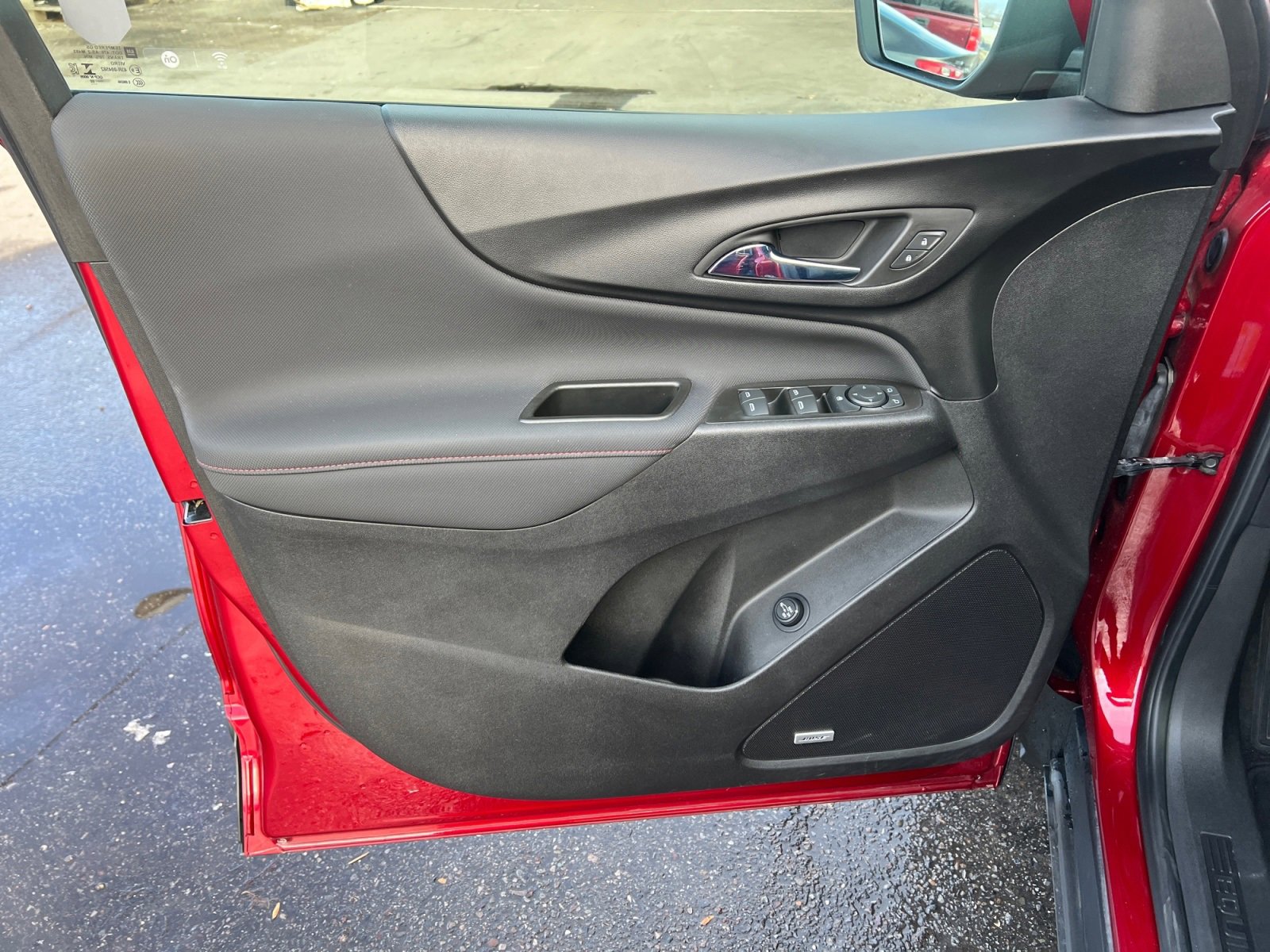 Used 2022 Chevrolet Equinox RS w/ RS Leather Package image 19