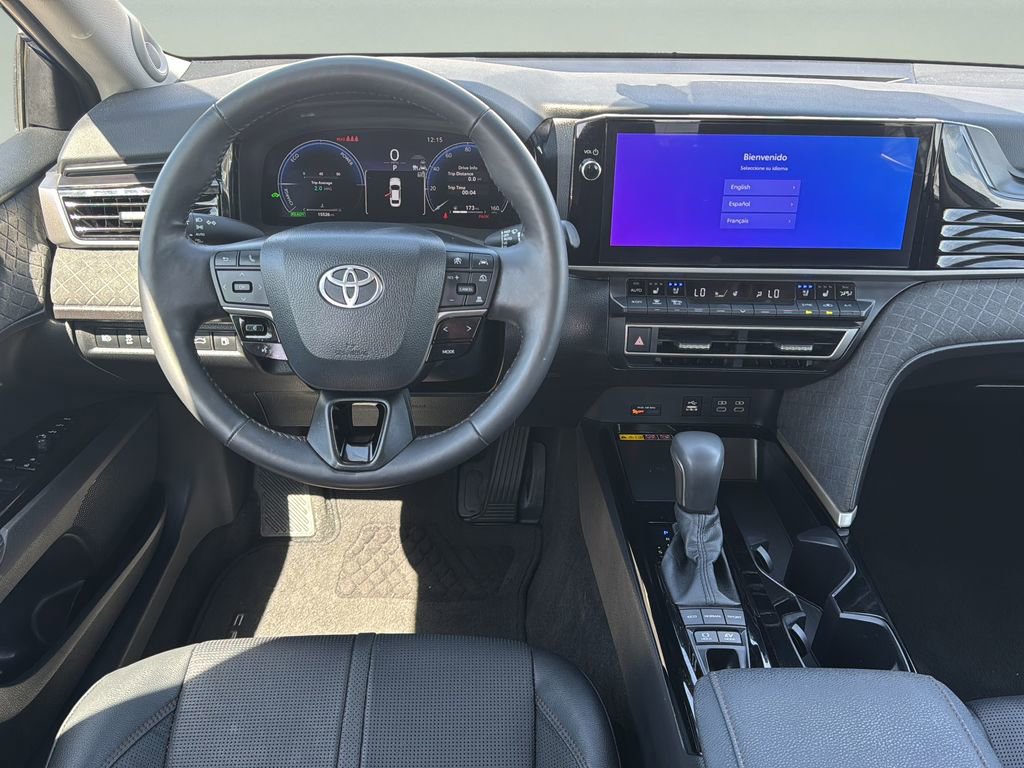 Used 2025 Toyota Camry XLE w/ Premium Package image 11