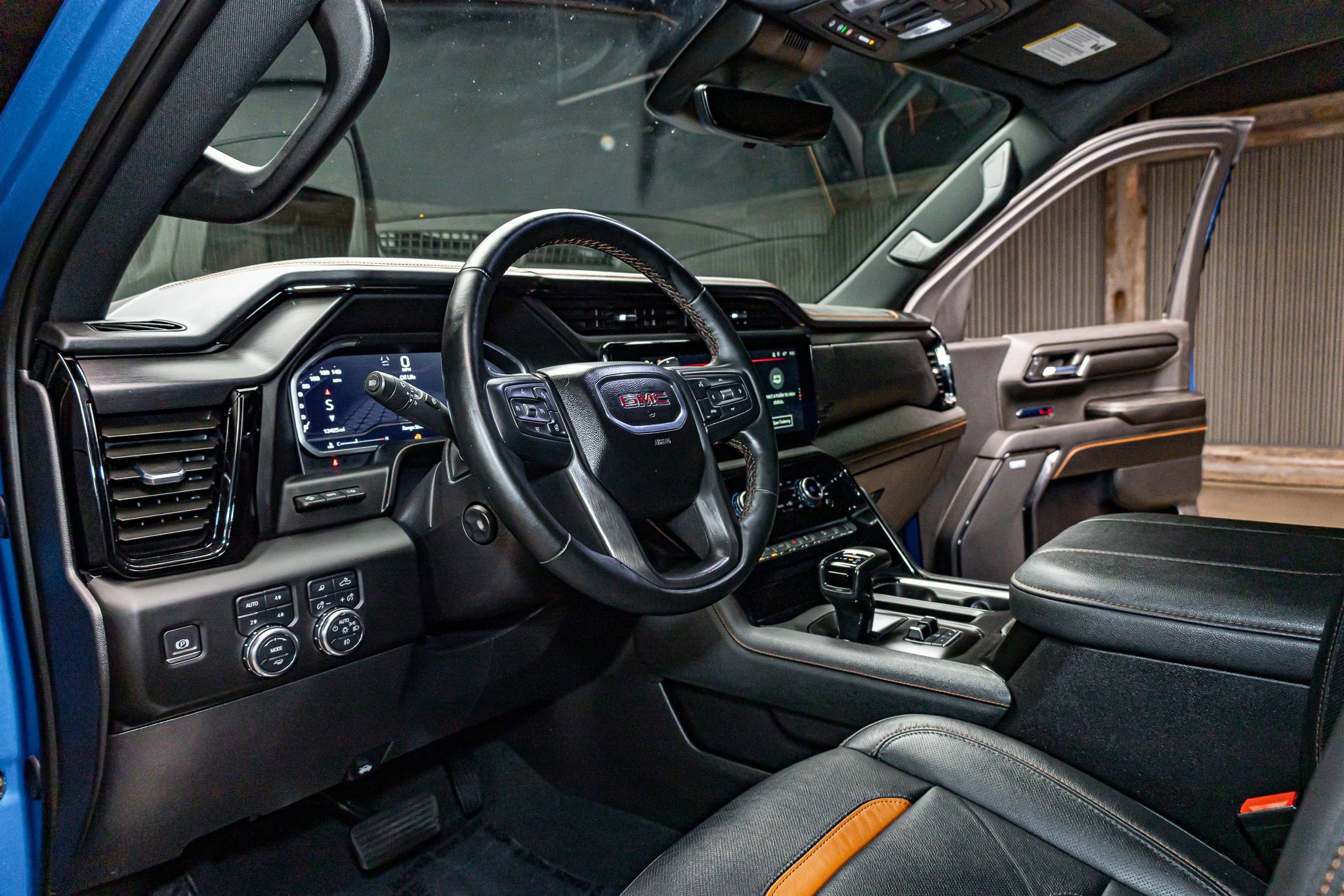 Used 2024 GMC Sierra 1500 AT4 w/ Technology Package image 12