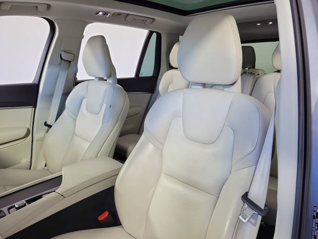 Used 2020 Volvo XC90 T5 Momentum AWD/4WD image 21
