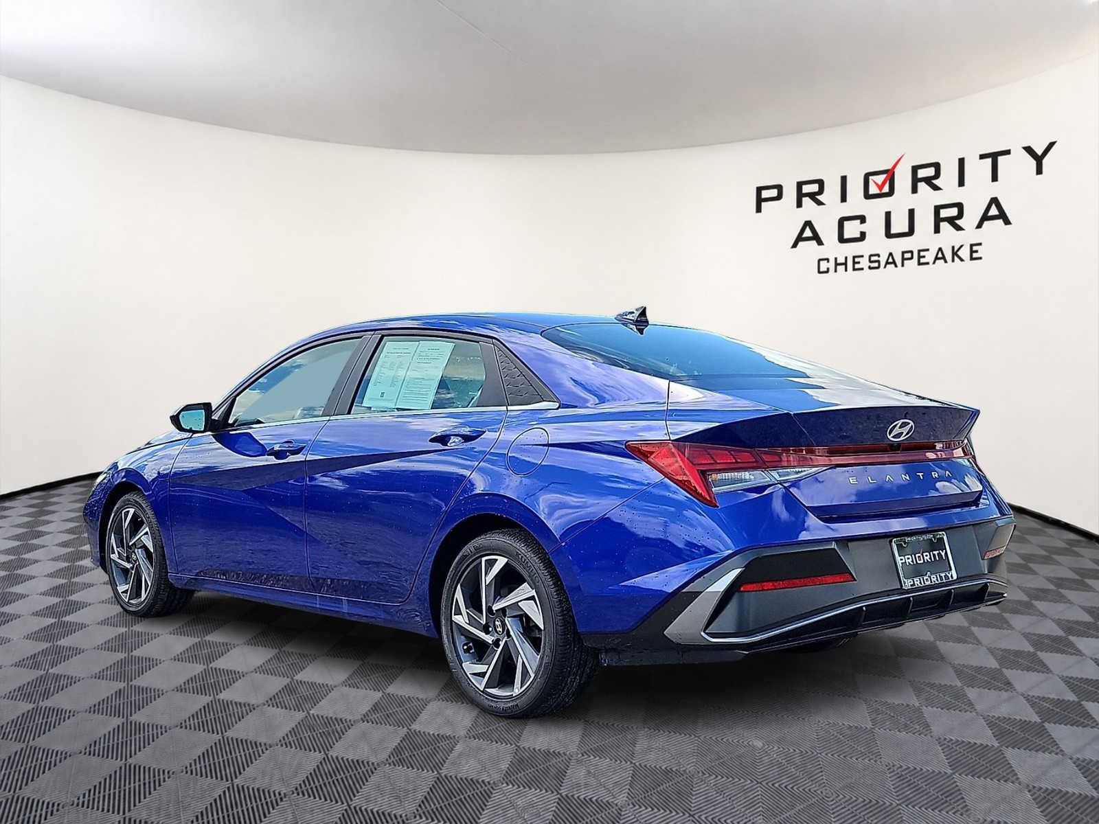 Used 2025 Hyundai Elantra SEL FWD image 6
