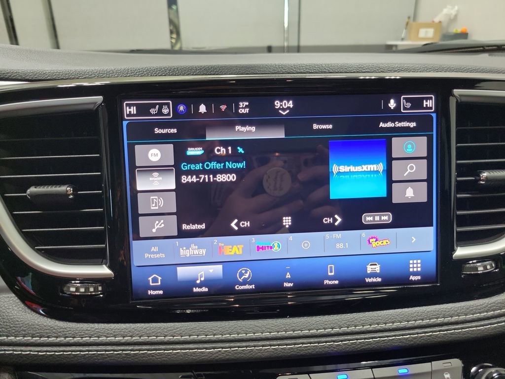 New 2026 Chrysler Pacifica Limited w/ S Appearance Package image 19