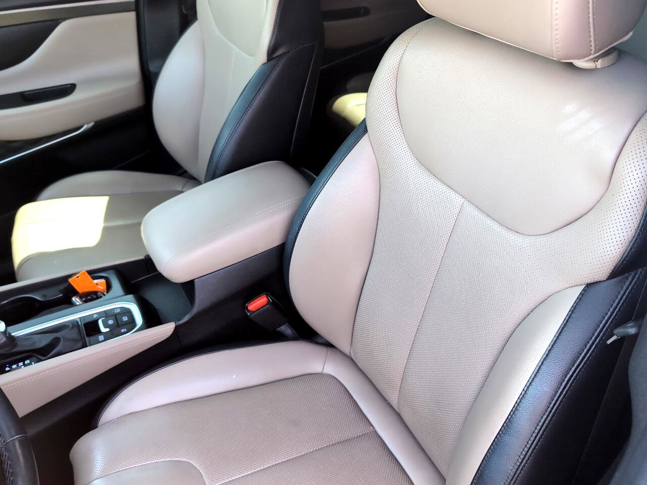 Used 2019 Hyundai Santa Fe FWD image 18