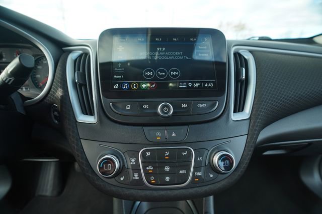 Used 2023 Chevrolet Malibu LT image 29