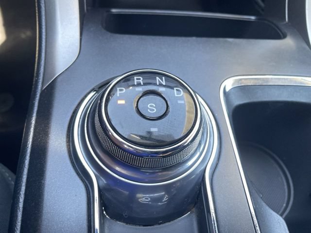 Used 2017 Ford Fusion SE w/ Fusion SE Technology Package FWD image 15