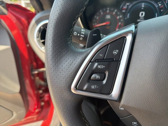 Used 2017 Chevrolet Camaro LT RWD image 7