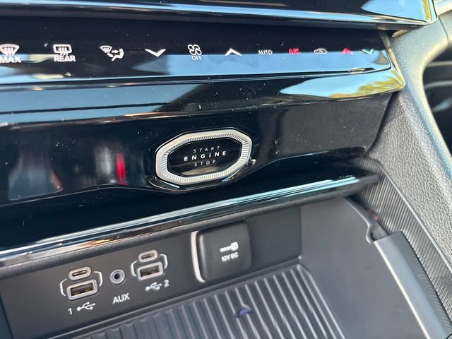 New 2027 Jeep Grand Cherokee Limited AWD/4WD image 18