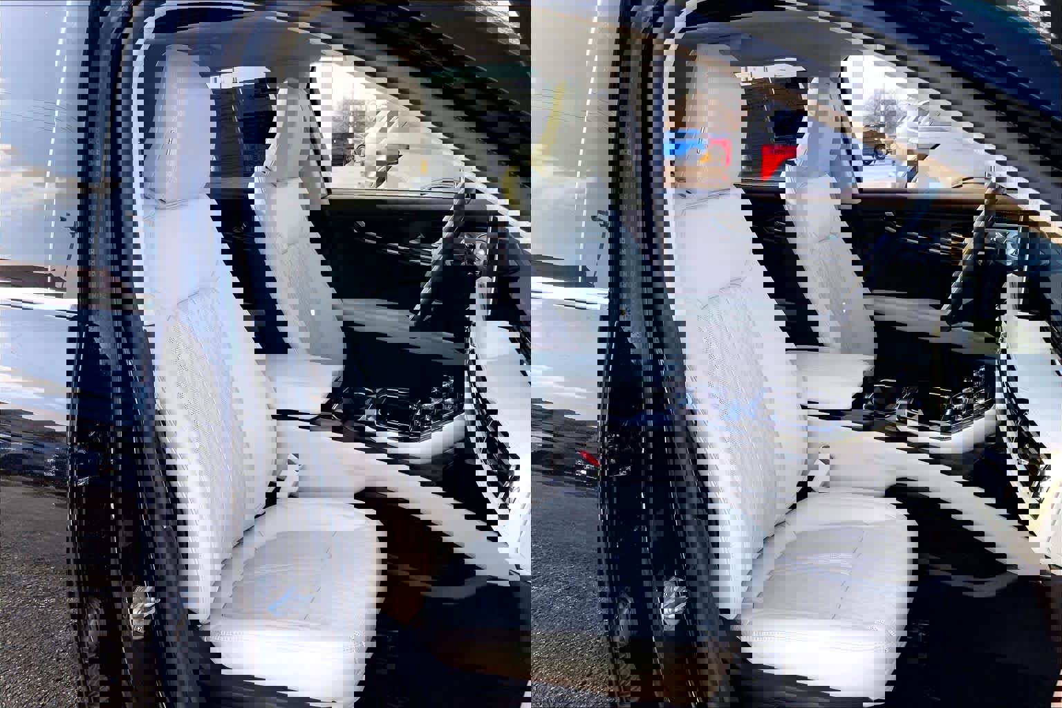 Used 2023 Lincoln Nautilus Black Label image 9