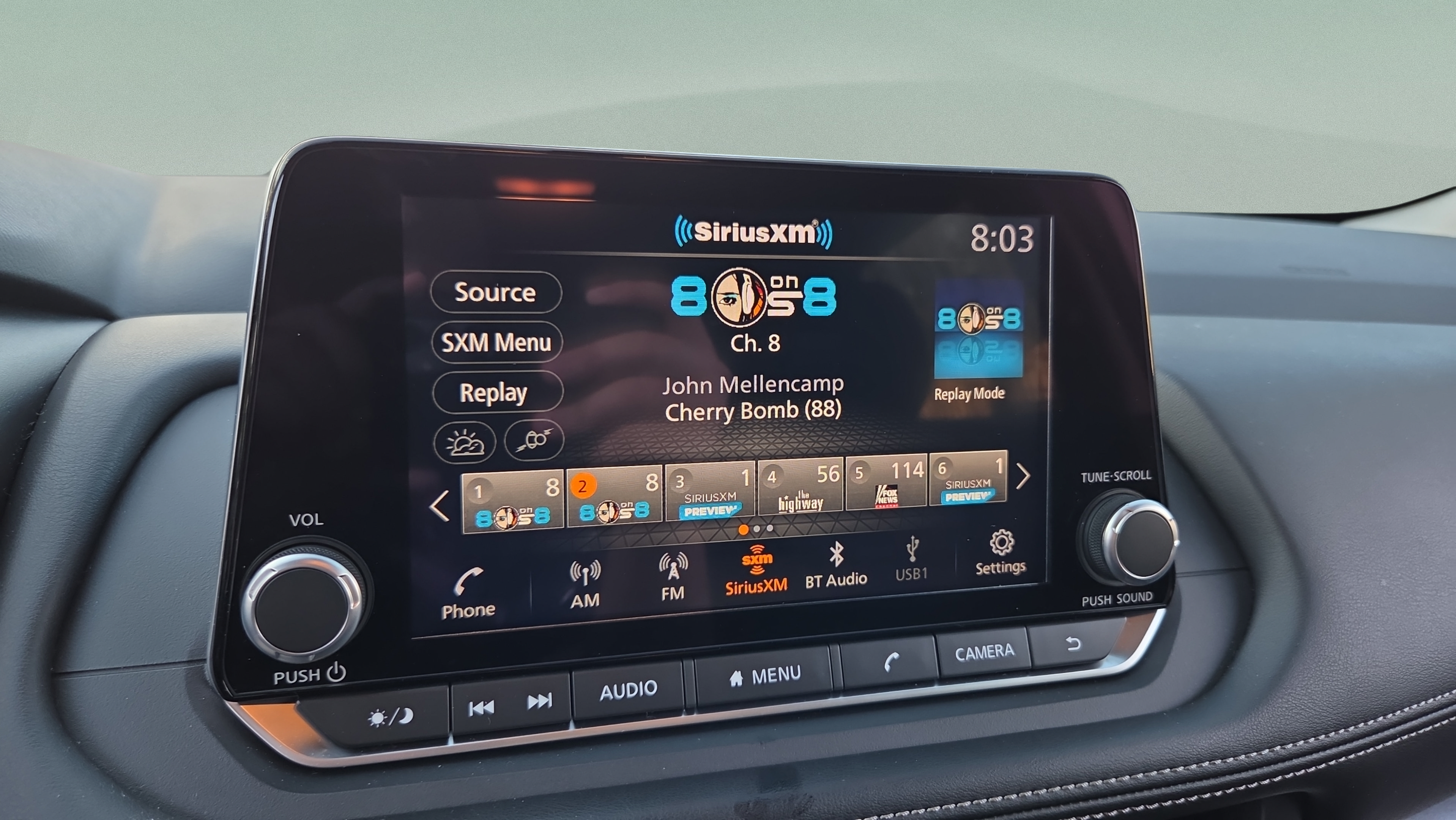 Used 2024 Nissan Rogue SV FWD image 17