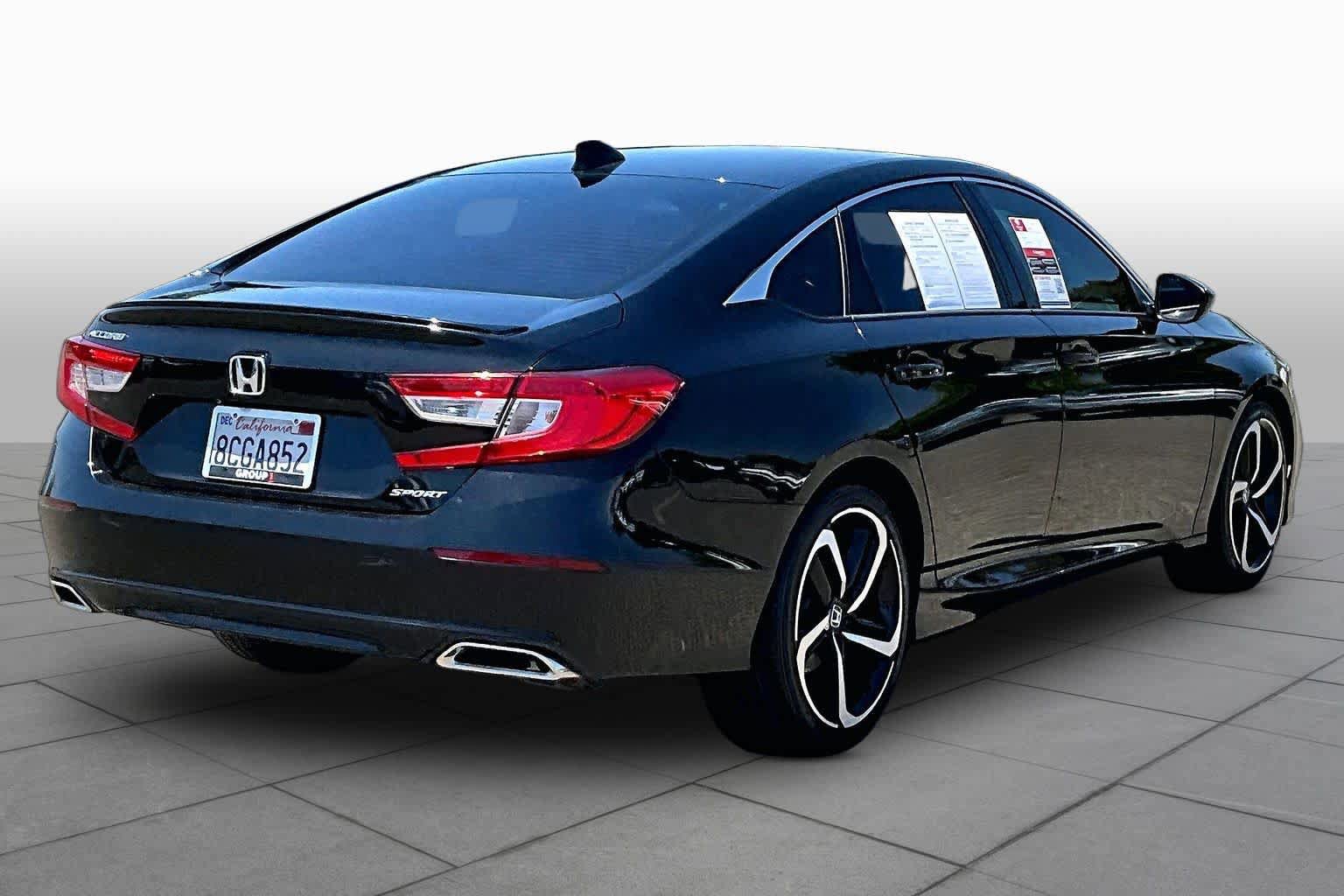 Used 2018 Honda Accord Sport image 12