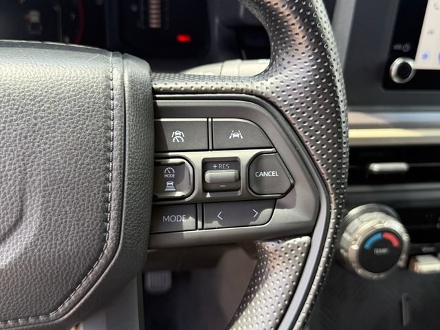 Used 2026 Toyota Tacoma SR5 AWD/4WD image 17
