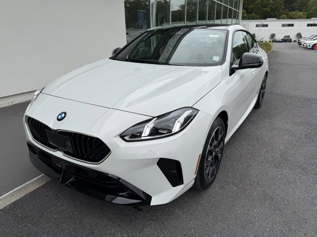 New 2026 BMW 228i xDrive w/ Technology Package image 3