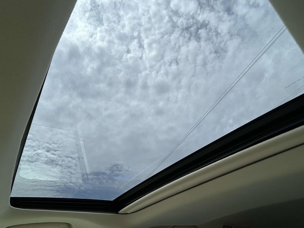 Used 2017 Lexus GX 460 Premium w/ Premium Package image 11