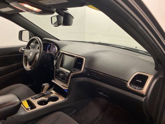 Used 2016 Jeep Grand Cherokee Laredo 75th Anniversary image 21