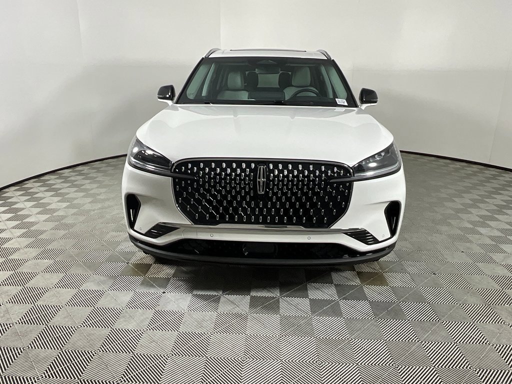 Used 2025 Lincoln Aviator 2WD w/ Equipment Group 101A image 7