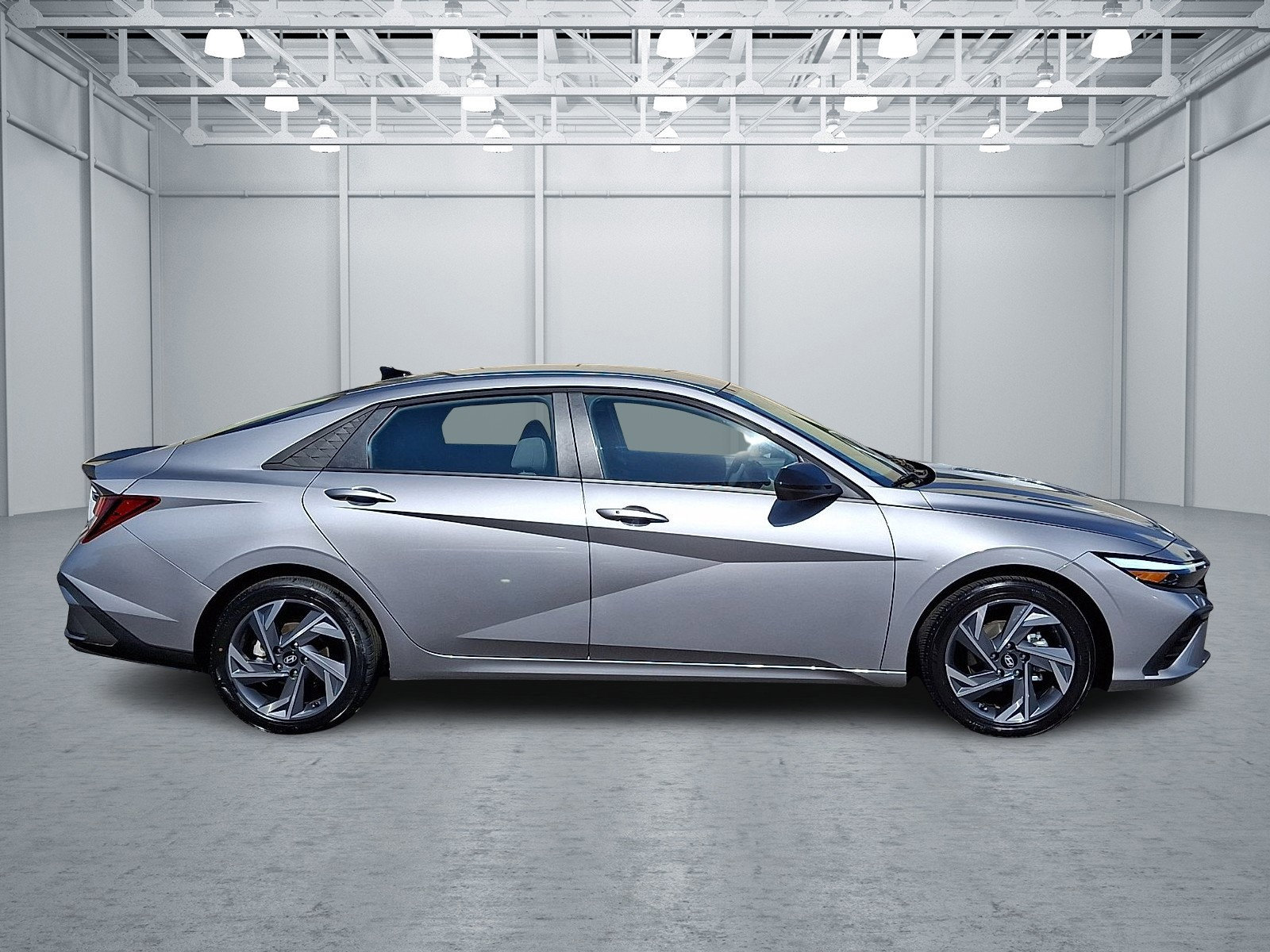 Certified 2025 Hyundai Elantra Sport FWD image 7