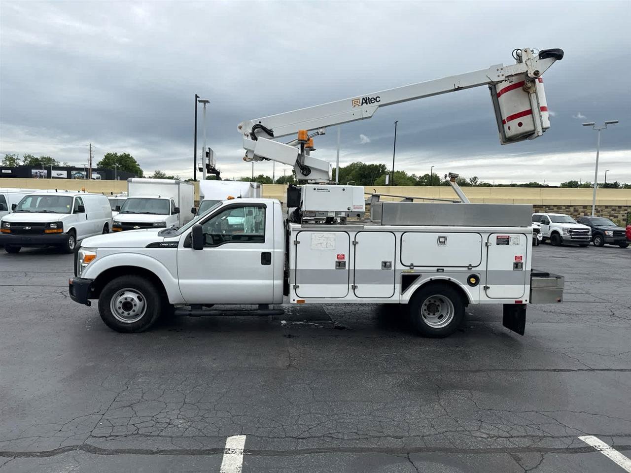 Used 2012 Ford F350 XL RWD image 5