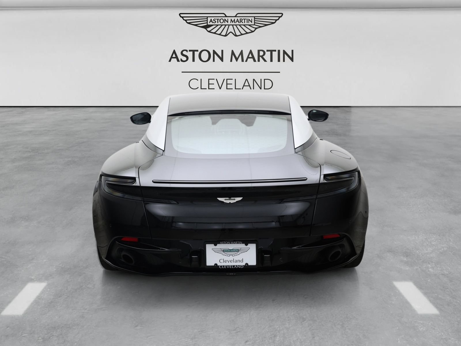 Used 2018 Aston Martin DB11 V12 RWD image 9