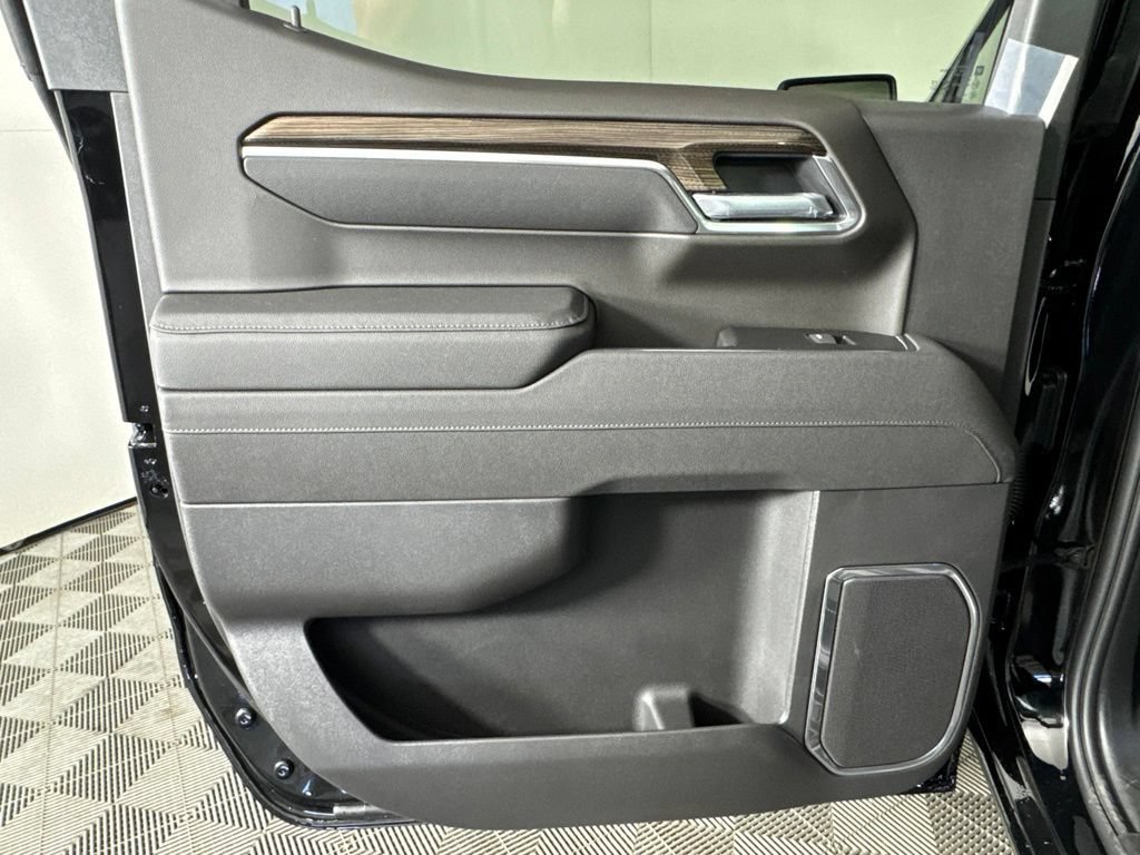 New 2026 Chevrolet Silverado 1500 RST w/ RST All Star Premium Package AWD/4WD image 30