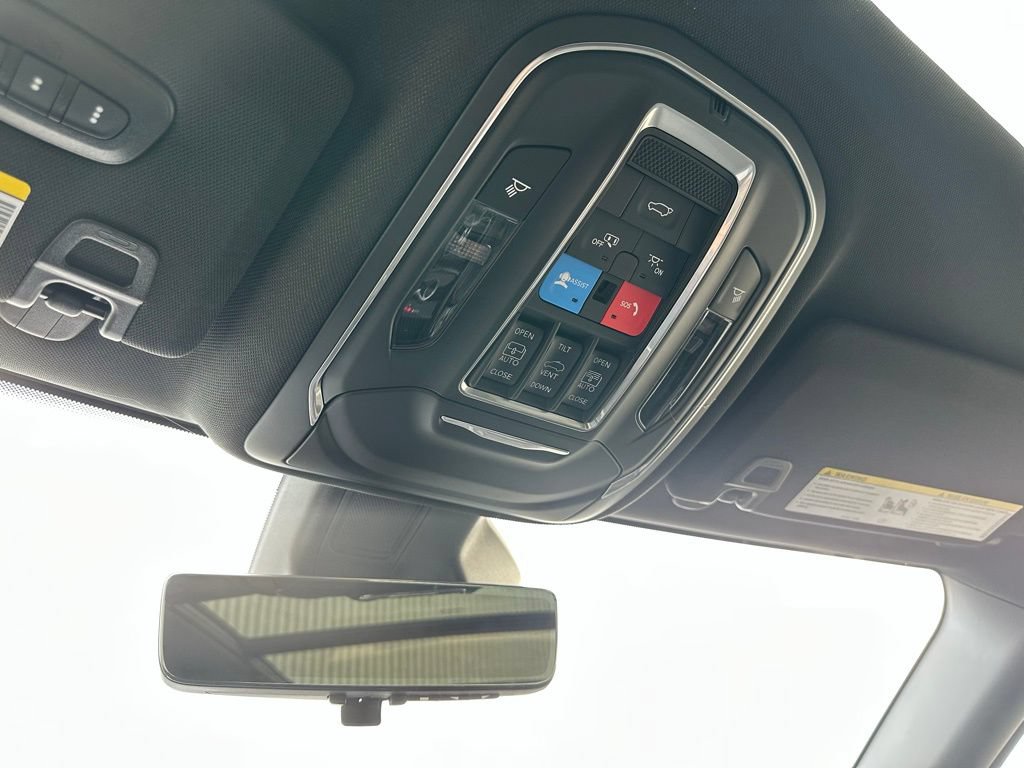 New 2026 Jeep Grand Cherokee Limited AWD/4WD image 25