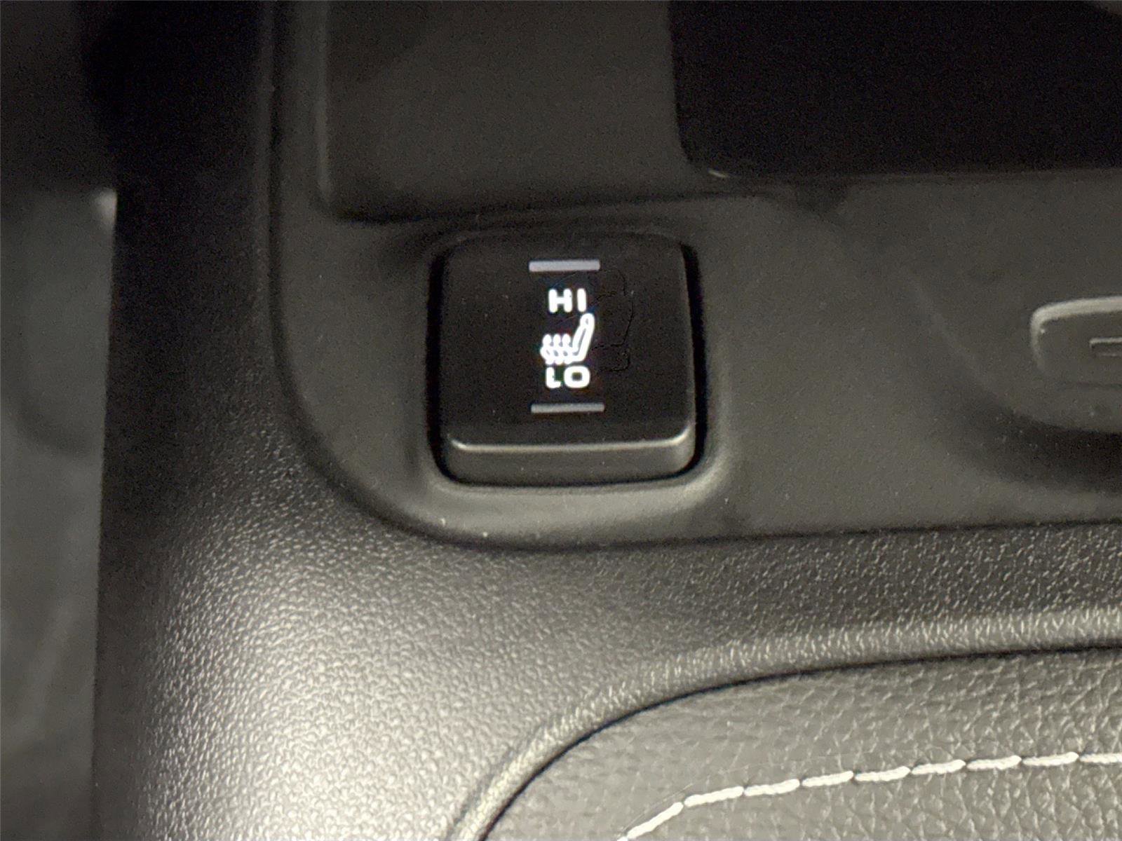 Certified 2025 Toyota Corolla XSE FWD image 8