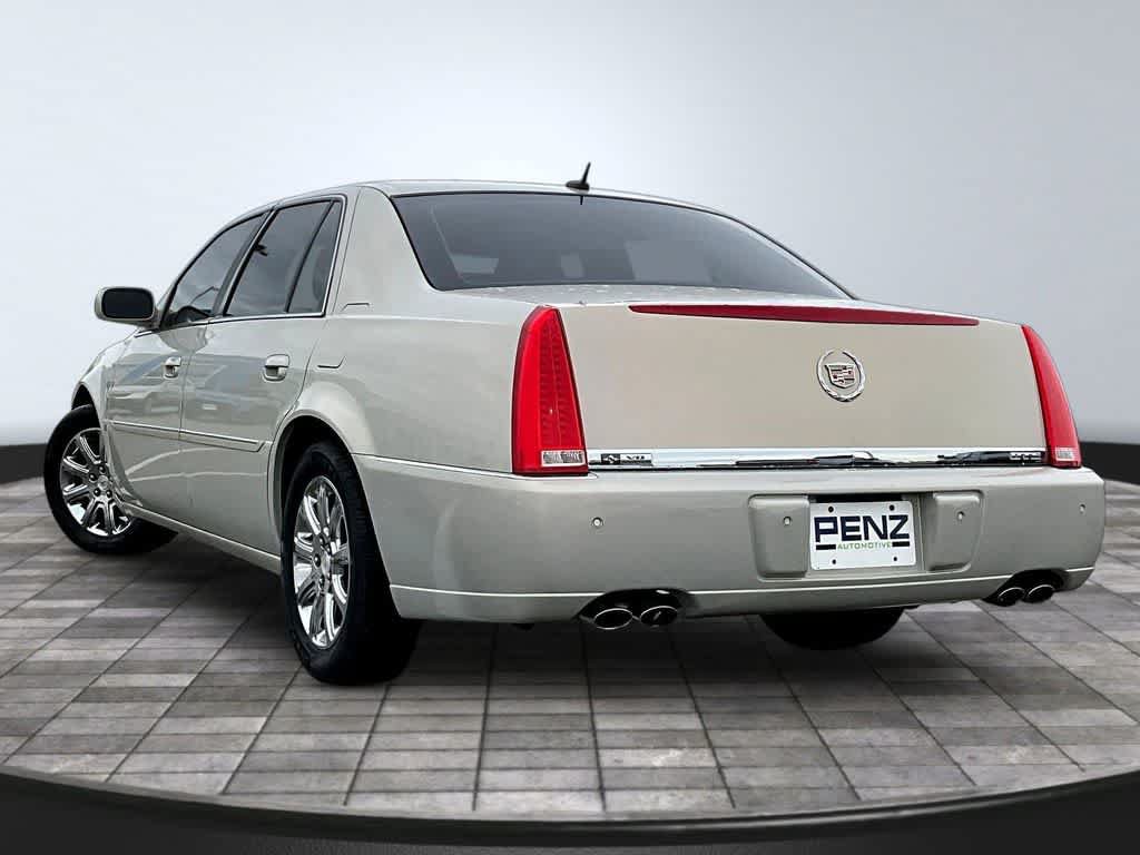 Used 2008 Cadillac DTS FWD image 5