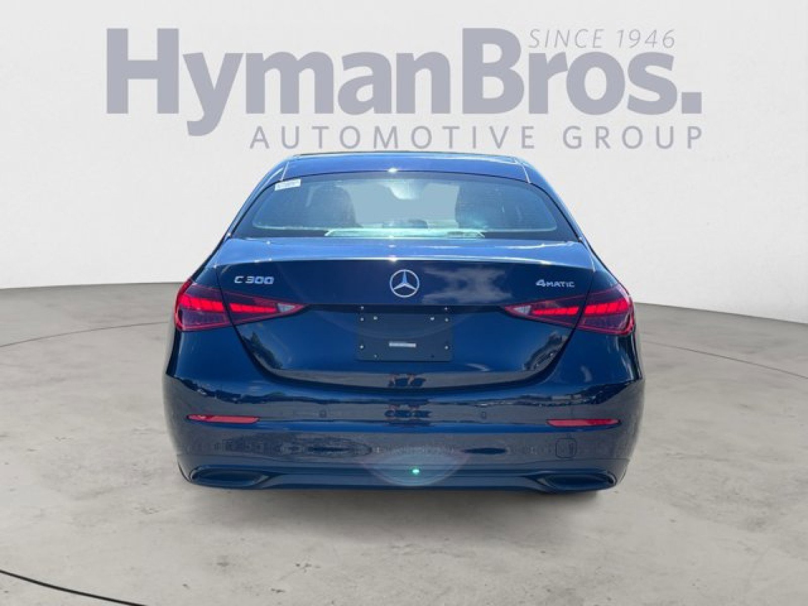 Used 2022 Mercedes-Benz C 300 4MATIC Sedan w/ Exclusive Trim Package image 4