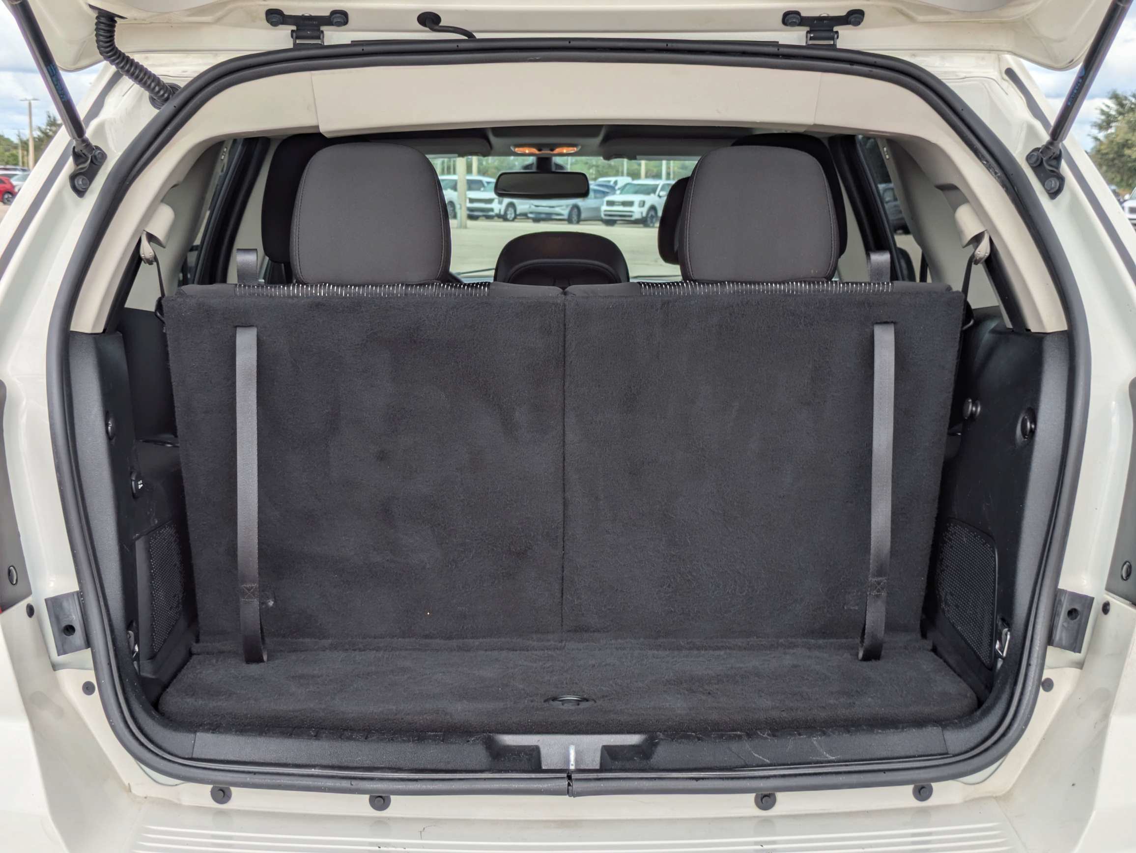 Used 2020 Dodge Journey SE w/ Blacktop Package FWD image 13