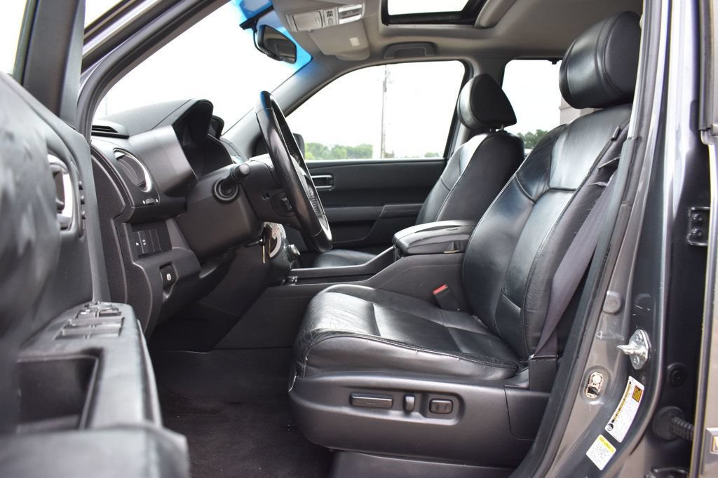 Used 2010 Honda Pilot Touring image 11