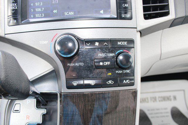 Used 2013 Toyota Venza LE FWD image 20