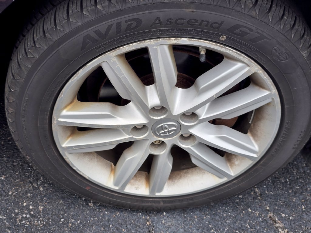 Used 2014 Toyota Avalon XLE FWD image 19