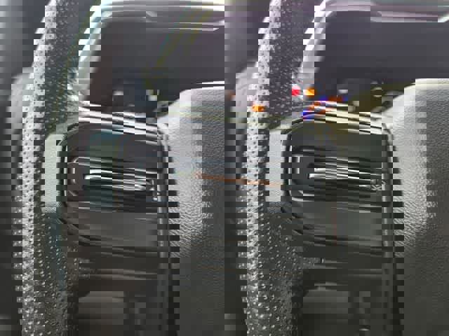 Used 2024 Chevrolet Colorado W/T RWD image 23