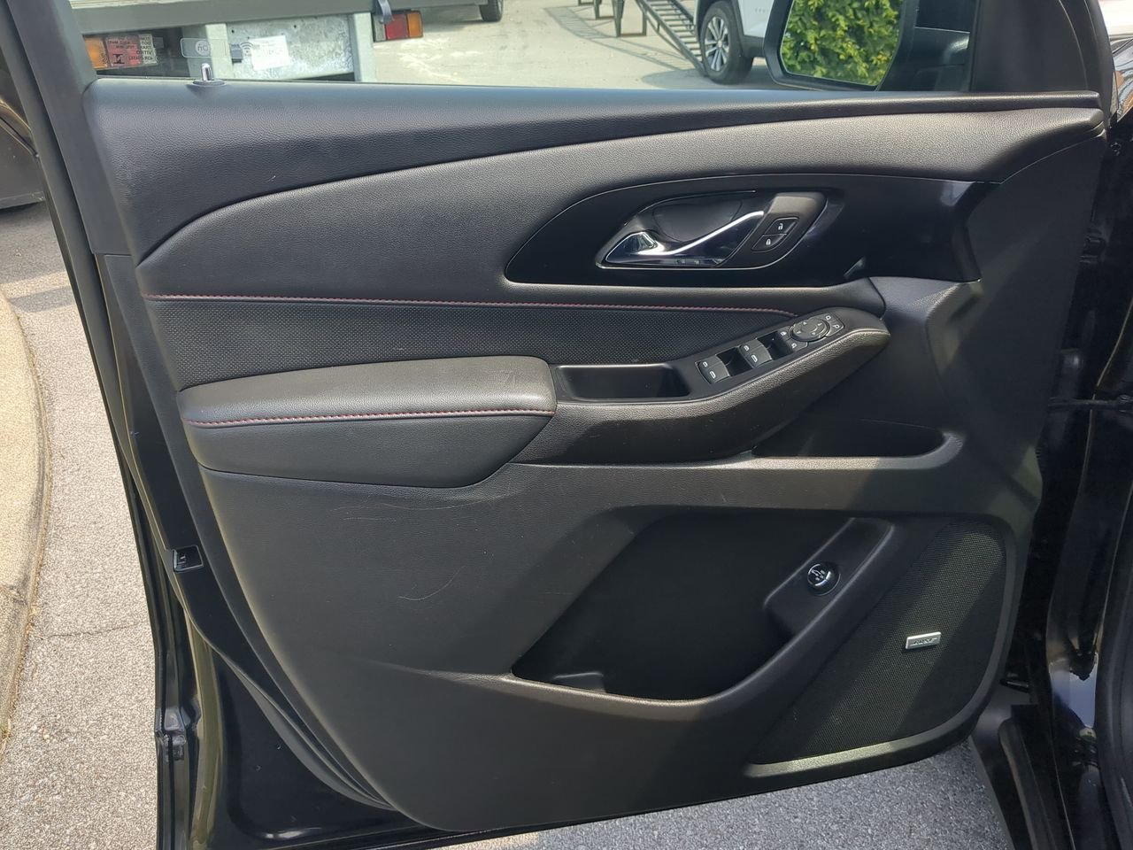 Used 2023 Chevrolet Traverse RS w/ LPO, Floor Liner Package AWD/4WD image 23