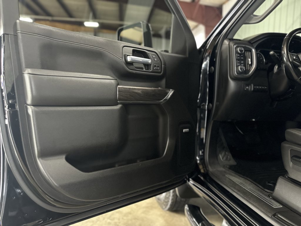 Used 2021 Chevrolet Silverado 3500 LTZ w/ LTZ Plus Package image 27