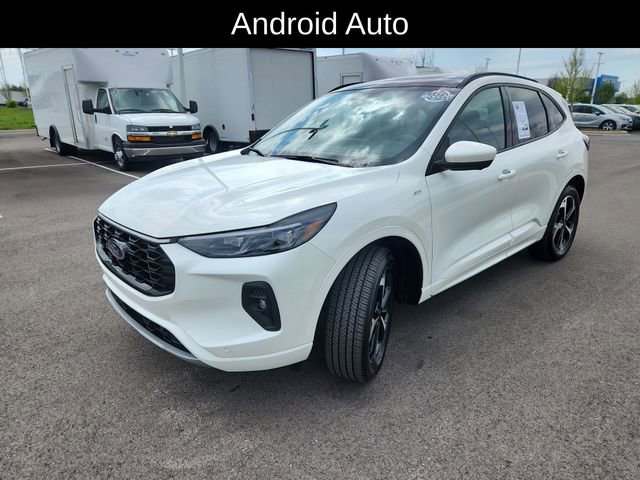 Used 2025 Ford Escape ST-Line Elite w/ Premium Technology Package image 3