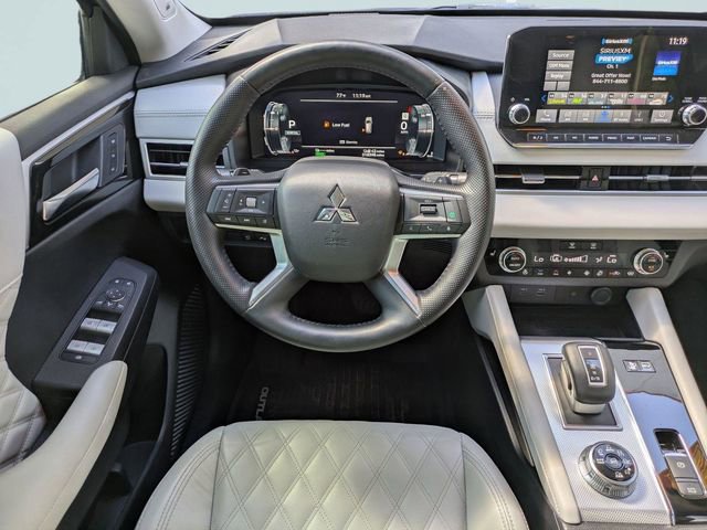 Used 2024 Mitsubishi Outlander SEL image 18