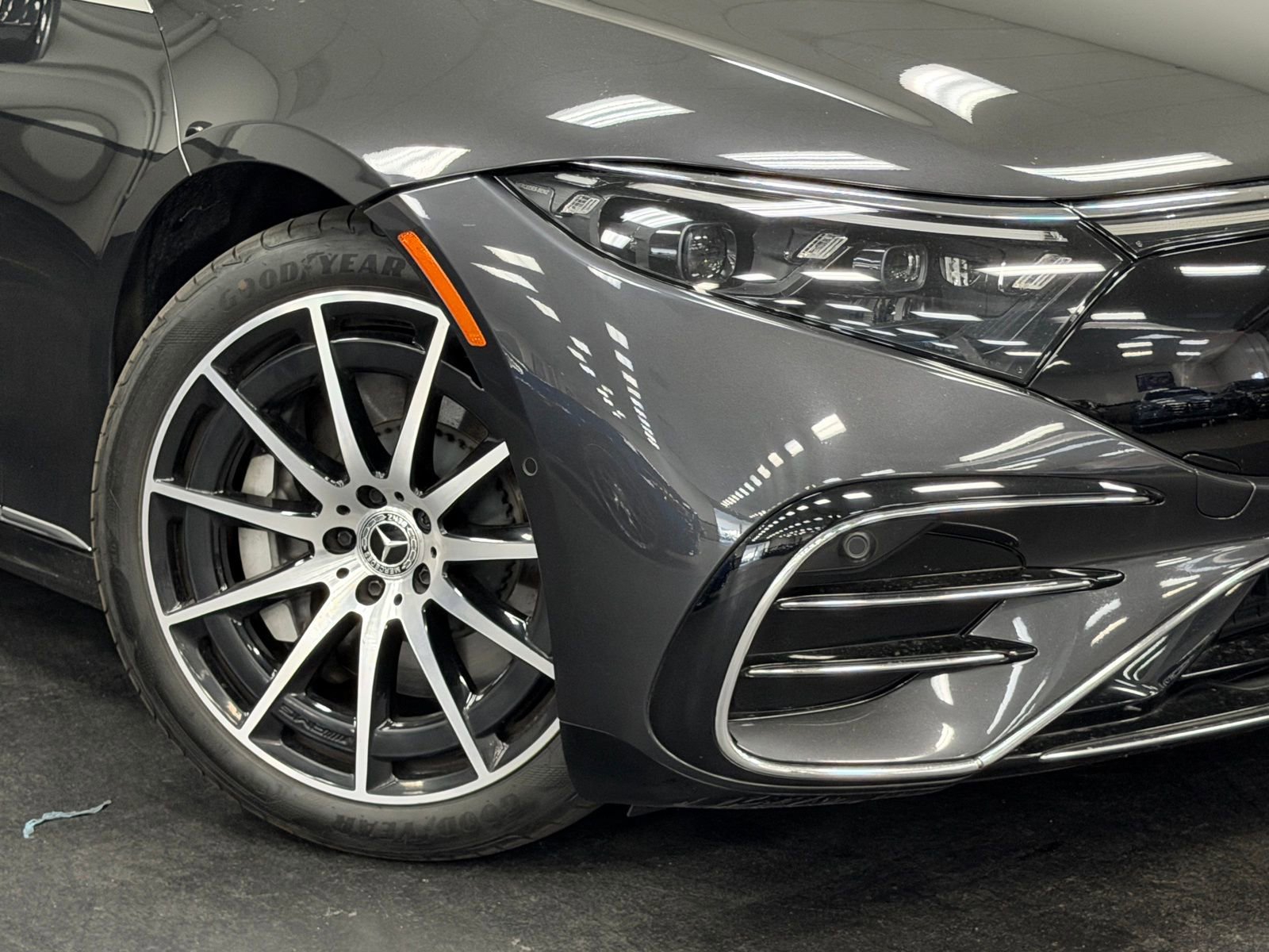 Certified 2023 Mercedes-Benz EQS 580 4MATIC Sedan image 4