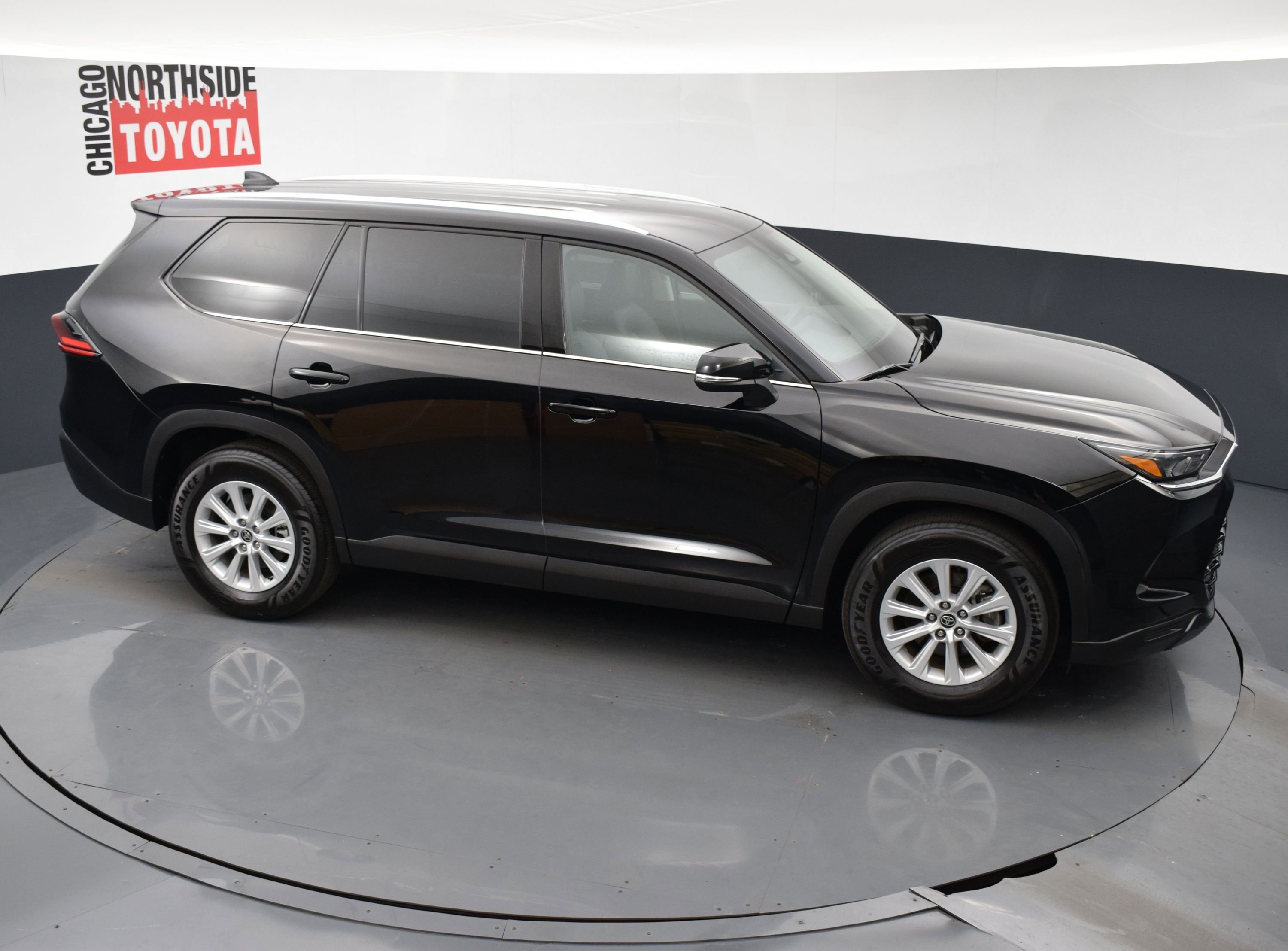 Used 2025 Toyota Grand Highlander AWD image 24