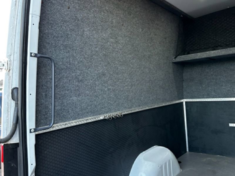 Used 2021 Mercedes-Benz Sprinter 2500 image 18