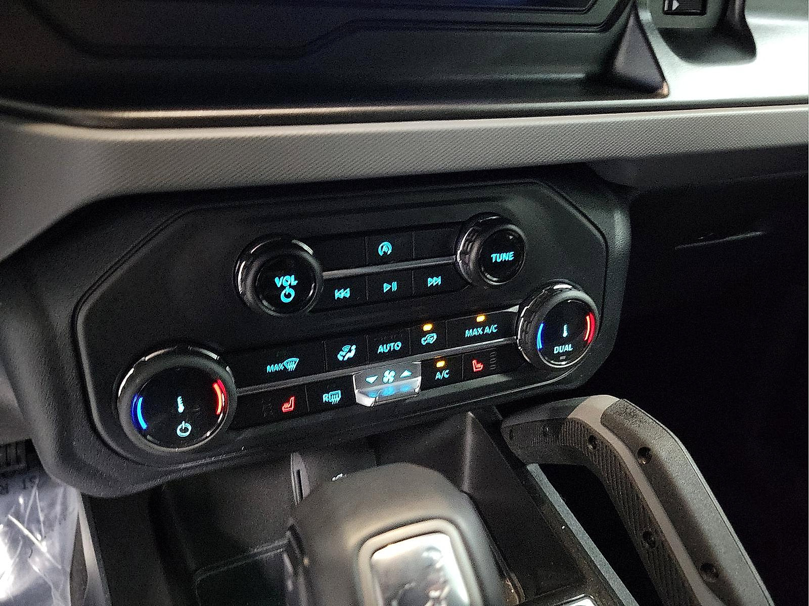 Used 2022 Ford Bronco Big Bend image 15