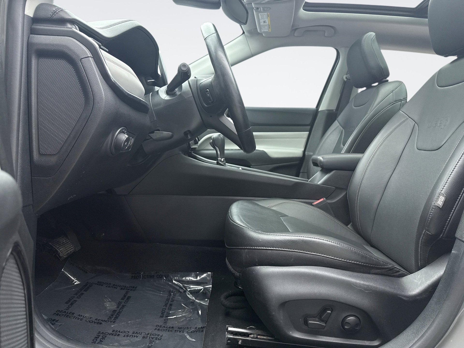 Used 2022 Jeep Compass Limited w/ Sun and Sound Group AWD/4WD image 11