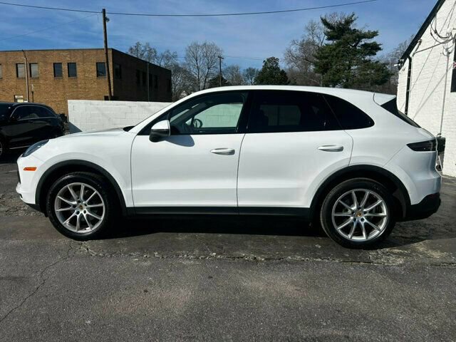 Used 2019 Porsche Cayenne image 2