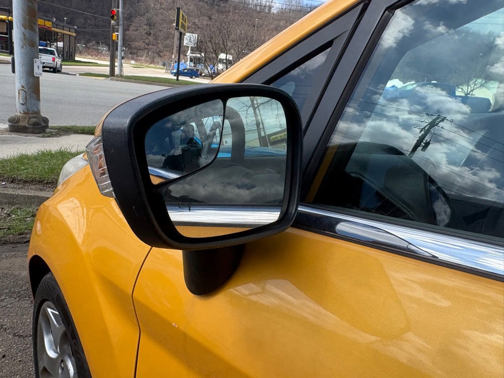 Used 2011 Ford Fiesta SES w/ 301A Rapid Spec Order Code image 9