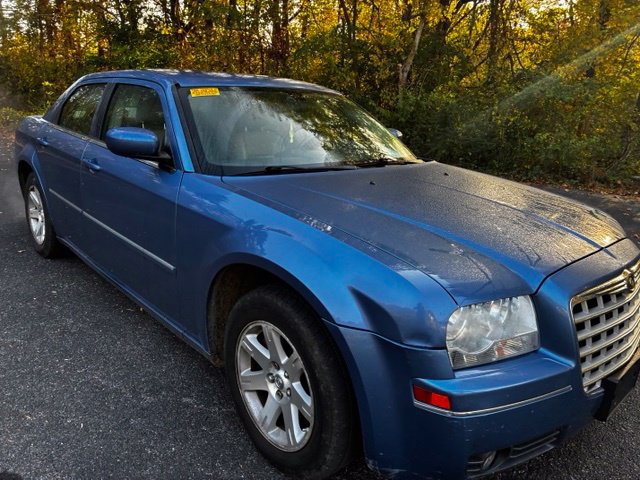 Used 2007 Chrysler 300 Touring w/ Comfort/Convenience Group RWD image 3