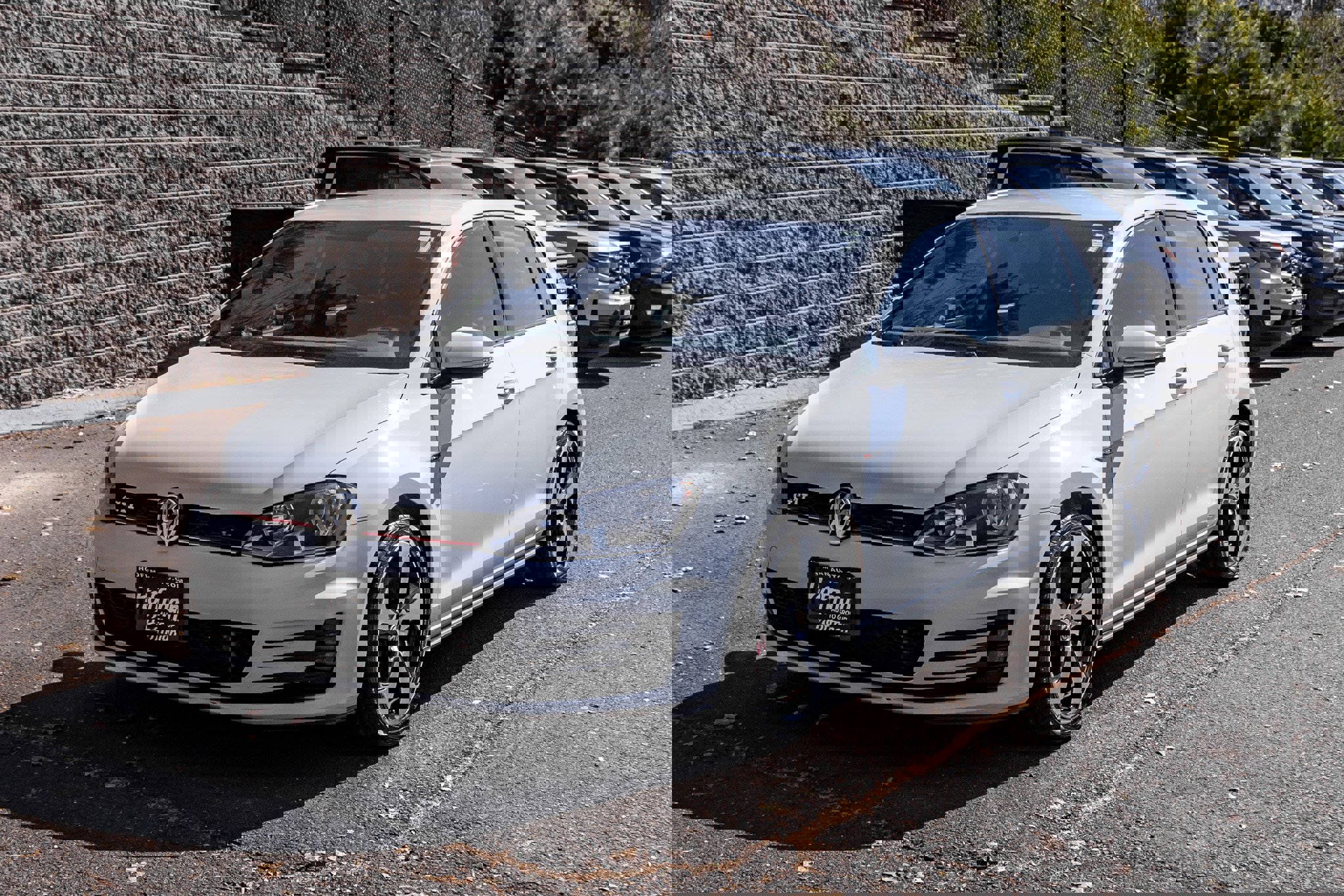 Used 2017 Volkswagen GTI S image 11