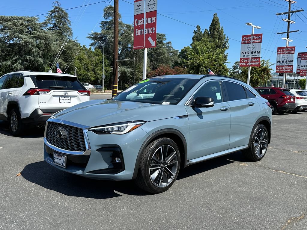 Used 2025 INFINITI QX55 Essential AWD/4WD image 2