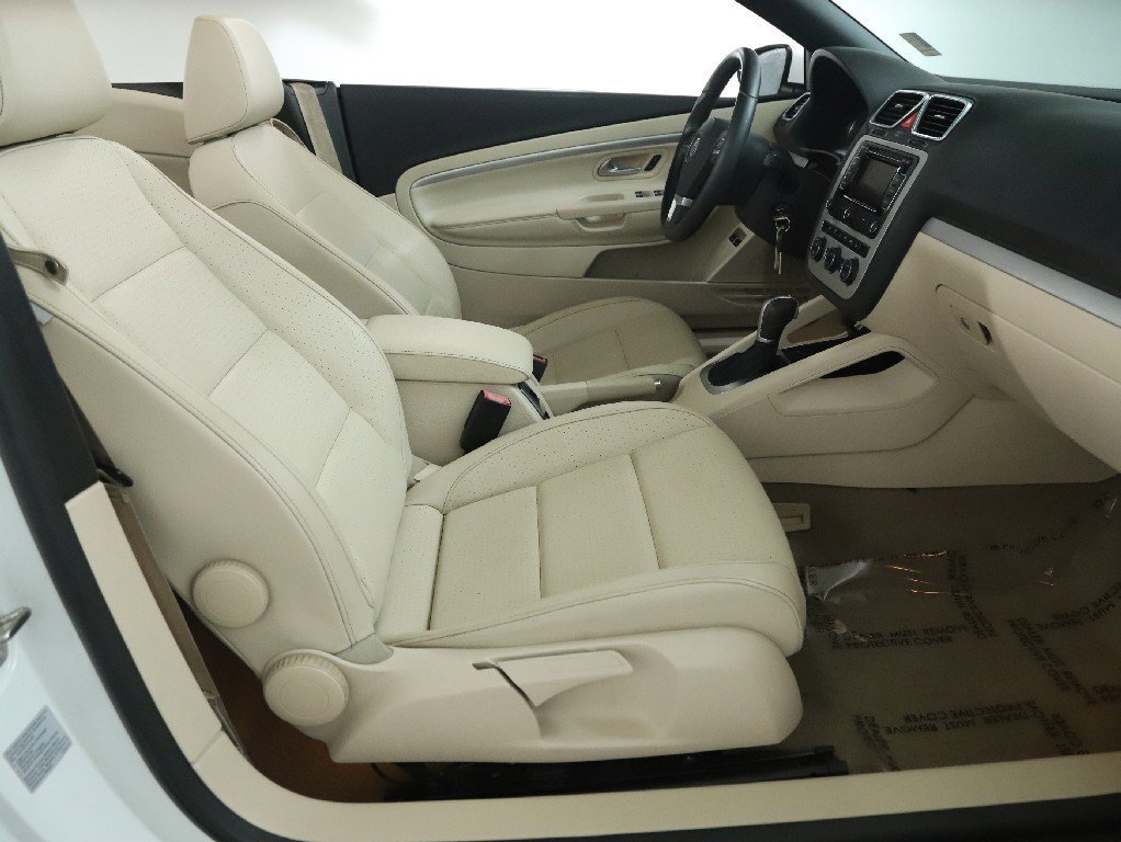 Used 2016 Volkswagen Eos Komfort image 30