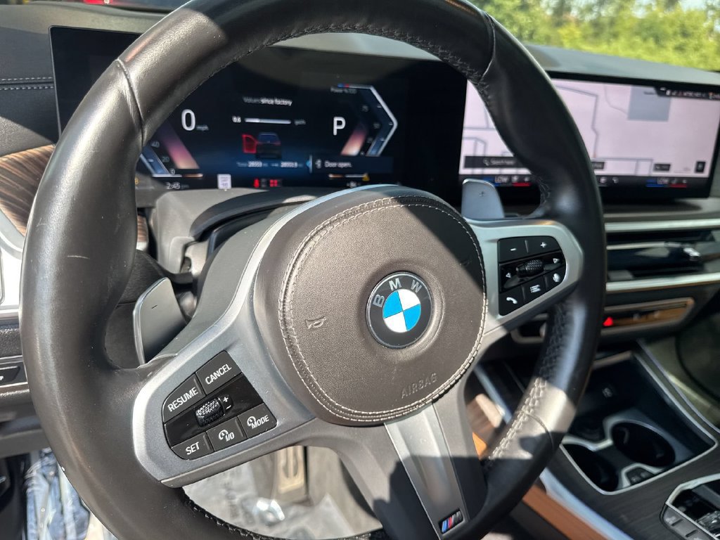 Certified 2024 BMW X7 xDrive40i w/ Executive Package AWD/4WD image 14