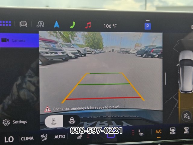 Used 2025 Volkswagen Tiguan SE R-Line AWD/4WD image 24